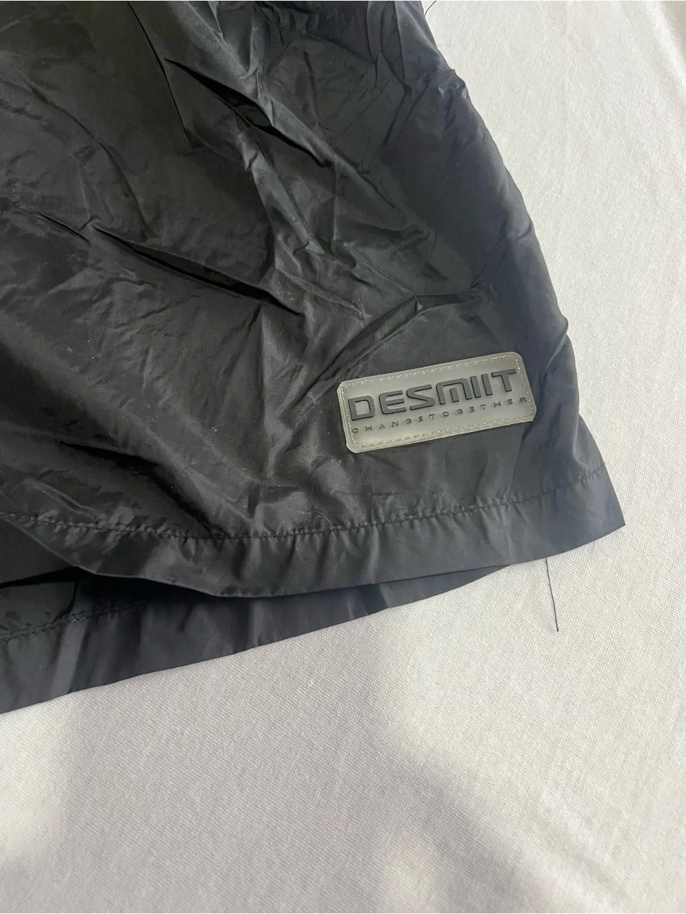 Desmiit lightweight black